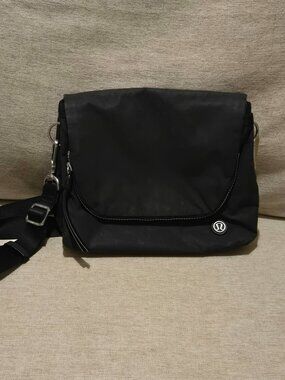 Lululemon Party Om "Go Your Om Way" Crossbody Black Nylon Messenger Bag Purse